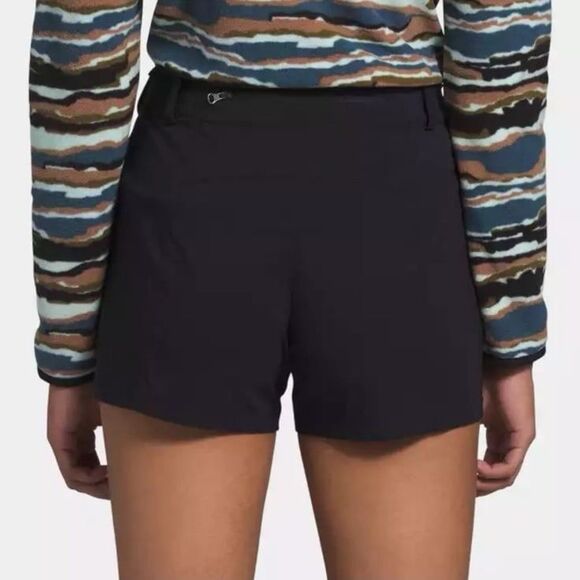 The North Face Paramount Shorts in Black Size 2 - Picture 2 of 8